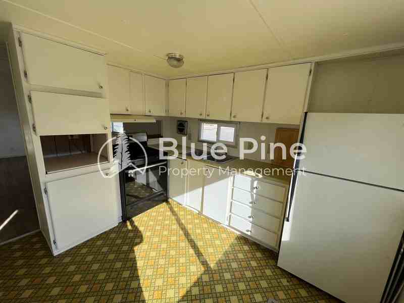 925 Wilson Avenue #36 - Photo 2 of 8