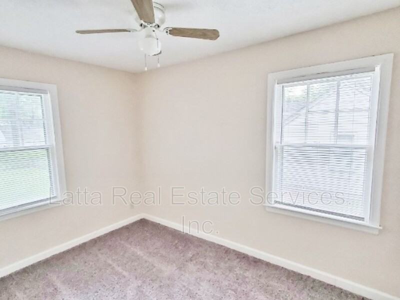 11329 East 39th Terrace South - Photo 7 of 11