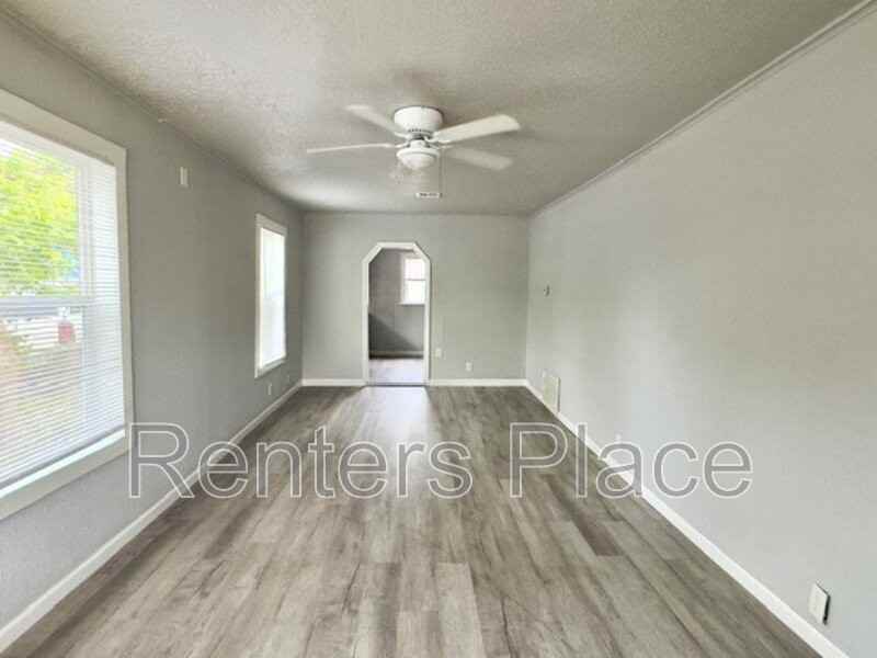 4717 South 33rd Avenue West - Photo 2 of 15