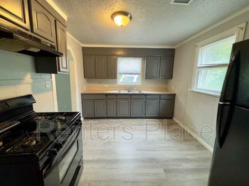 4717 South 33rd Avenue West - Photo 5 of 15