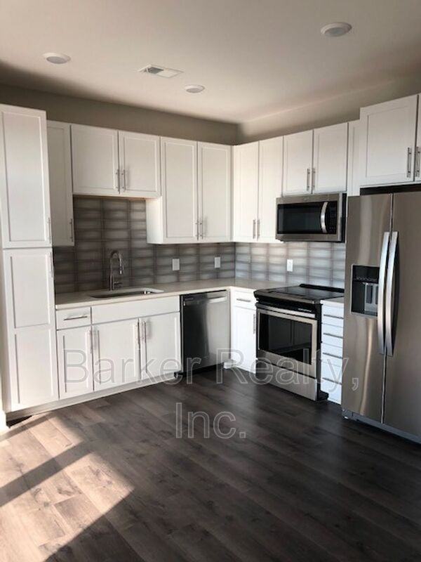 414 S White St #303 - Photo 2 of 12