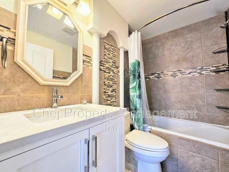 10502 100 Avenue - Photo 6 of 30