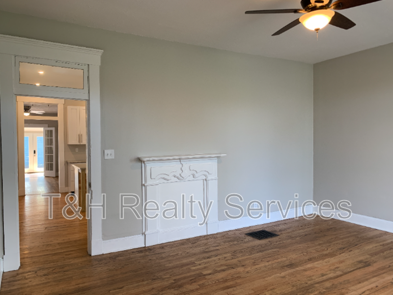 631 Prospect Street - Photo 6 of 25