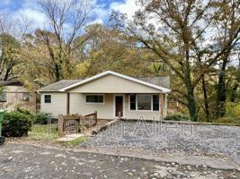 featured image of 14 Friendly Holw