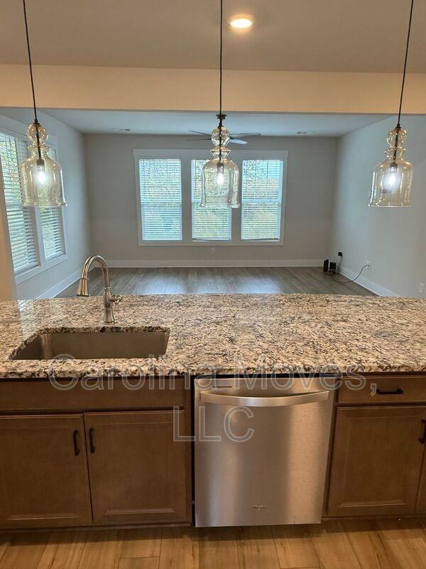 521A Fenwick Dr - Photo 7 of 27