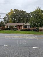 featured image of 708 W Lee Rd