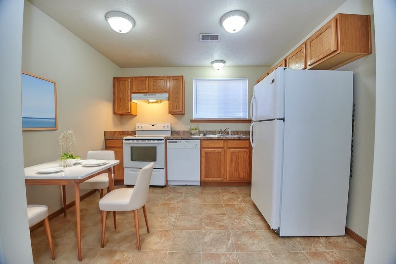 The Ridge Apartments & Townhomes - Photo 2 of 50