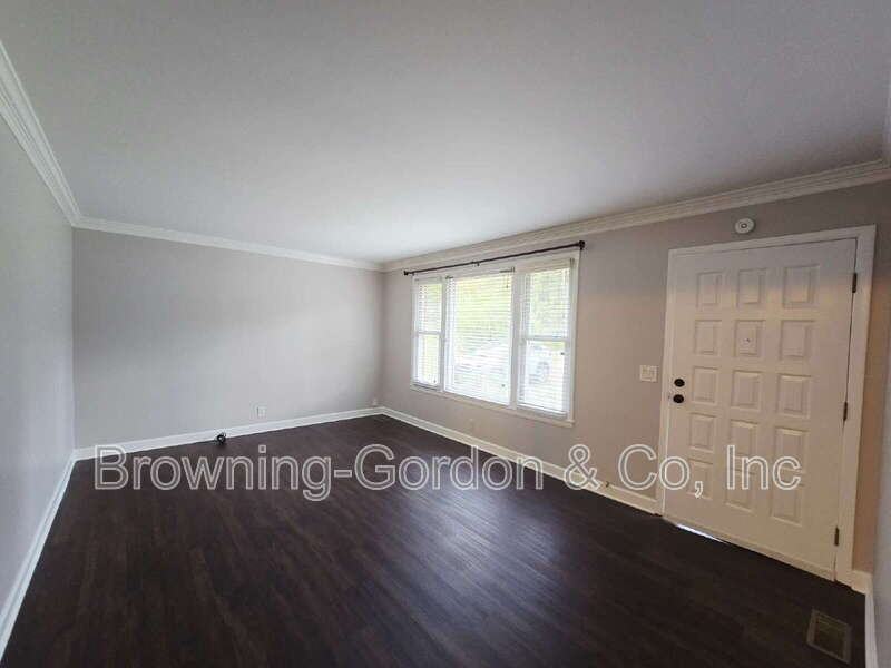 3947 Creekside Drive - Photo 4 of 12