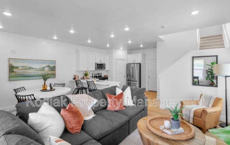 226 Wn - Photo 6 of 20