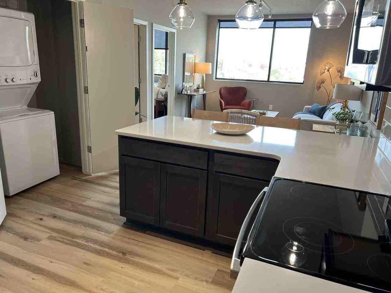 The Howard - Photo 4 of 36