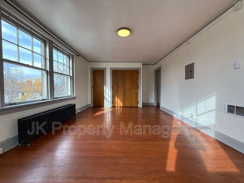 310 5th St N #34 - Photo 4 of 18