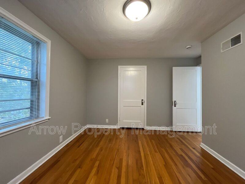 1515 S 11th St #5 - Photo 7 of 10