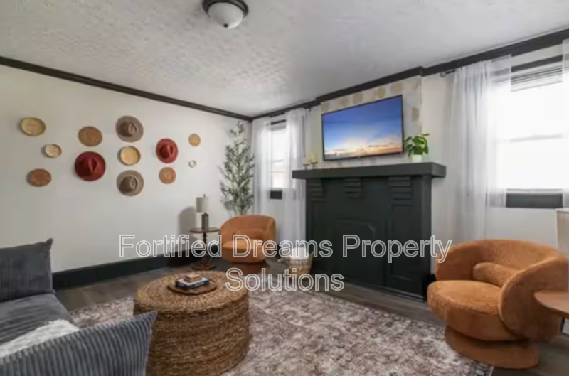 724 South Broad Street - Photo 3 of 26