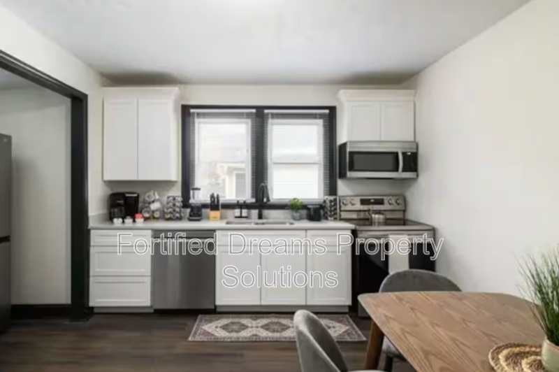 724 South Broad Street - Photo 5 of 26