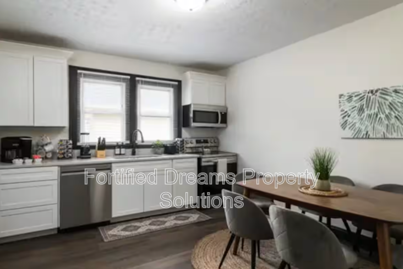 724 South Broad Street - Photo 7 of 26