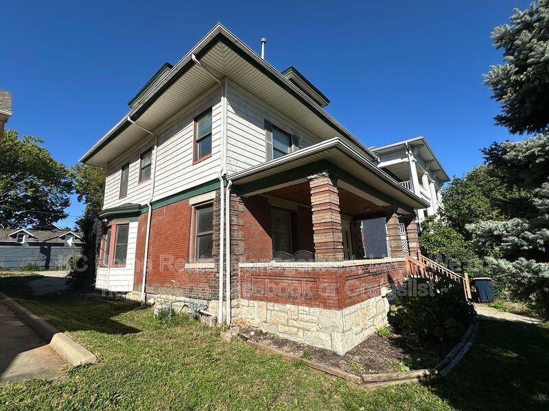 2826 Harrison Street - Photo 2 of 50