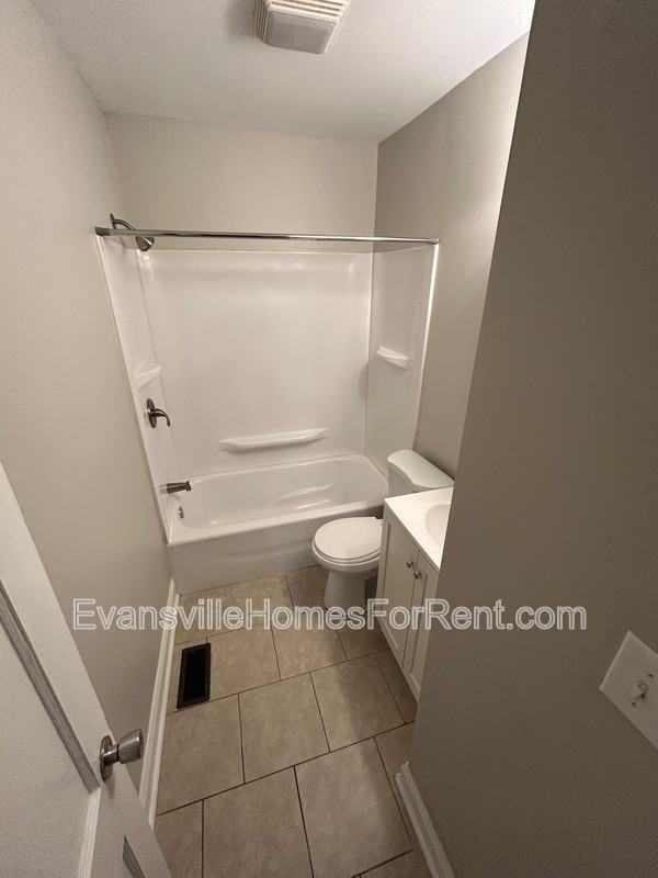 2724 Stringtown Rd - Photo 5 of 5