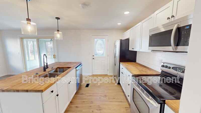 7716 Timbercrest Drive - Photo 5 of 18