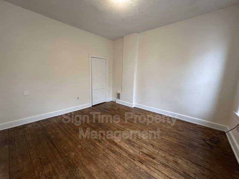 40-42 East Franklin Street - Photo 5 of 20