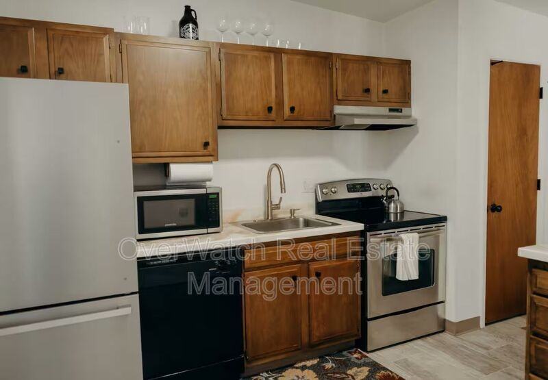 3009 West 33rd Avenue #4 - Photo 3 of 10