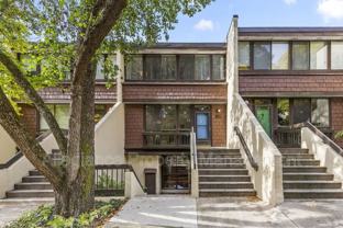 2216 S Quincy St - Photo 1 of 1