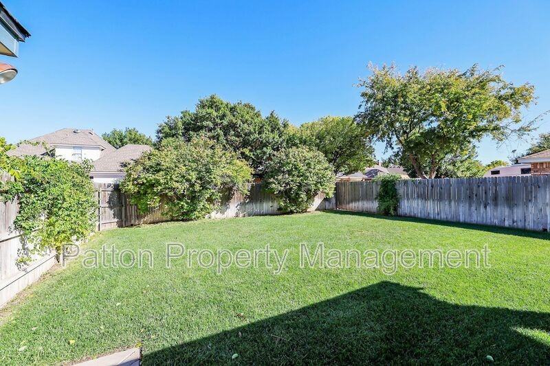 8107 Progress Dr - Photo 5 of 32