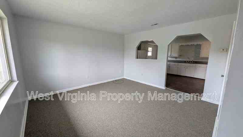 1111 24th Street #1111-1 - Photo 3 of 7