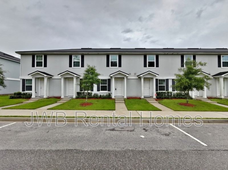 8423 Mcgirts Village Lane