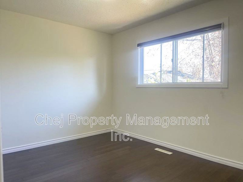 13411 61 Street NW - Photo 6 of 14