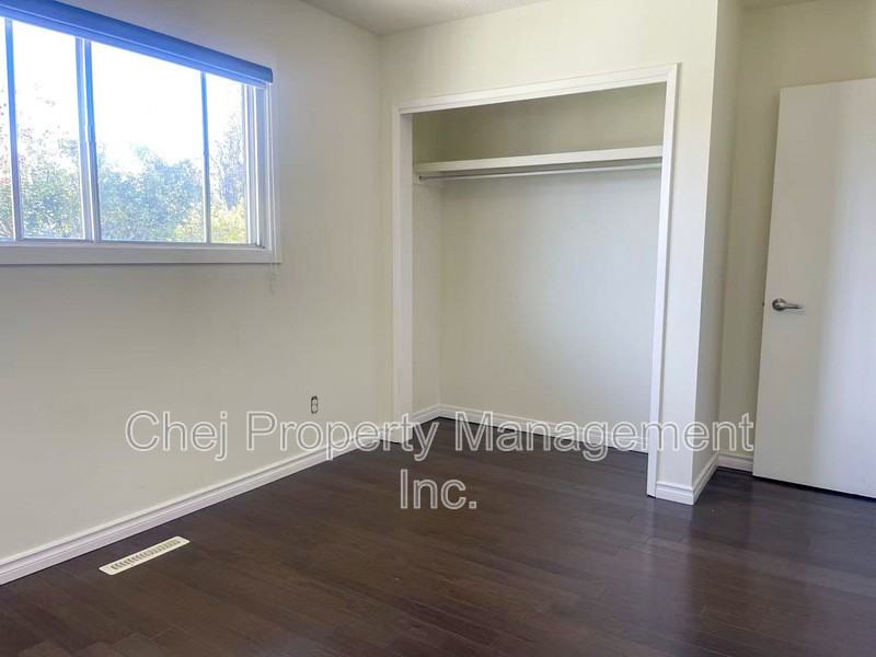 13411 61 Street NW - Photo 7 of 14