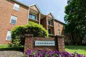 featured image of 2111 Jefferson Park Ave #4