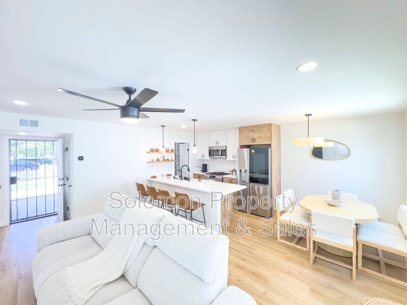 3564 Thunder Dr - Photo 2 of 16