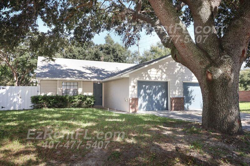 5249 Champagne Cir - Photo 2 of 25