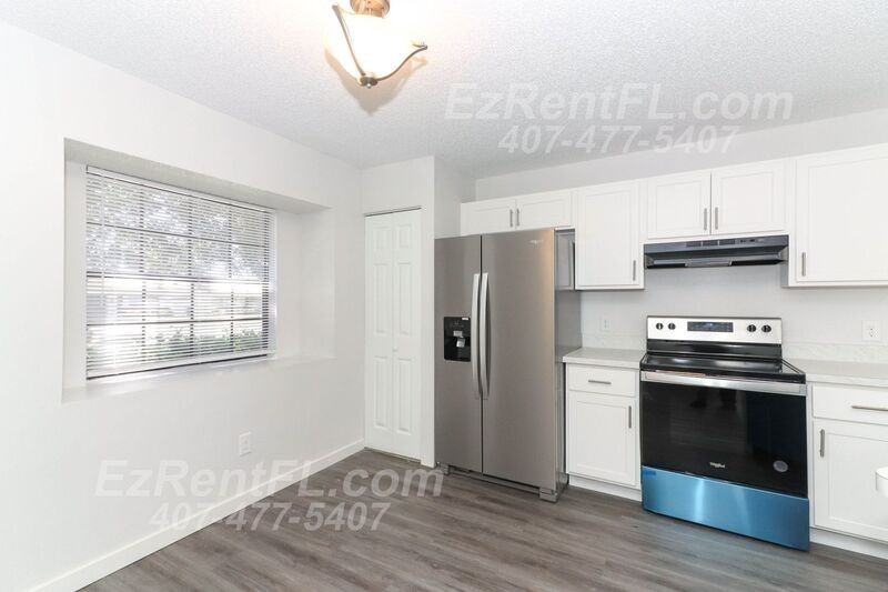 5249 Champagne Cir - Photo 5 of 25