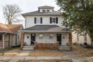 2427 N Kenwood Ave - Photo 1 of 1