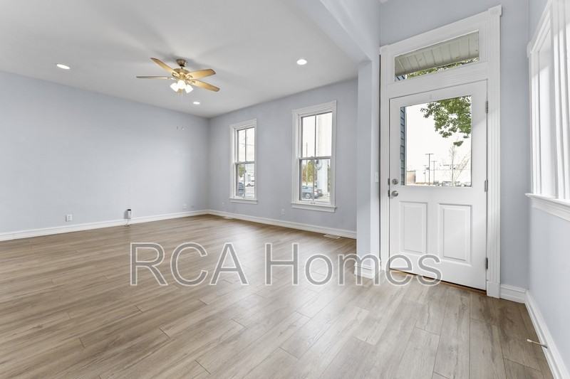 920 North College Avenue - Photo 2 of 15