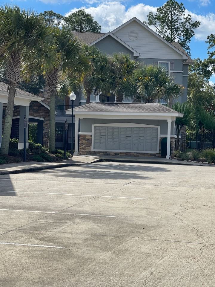 Breaker's Residential - Photo 6 of 9