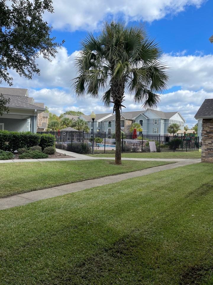 Breaker's Residential - Photo 7 of 9