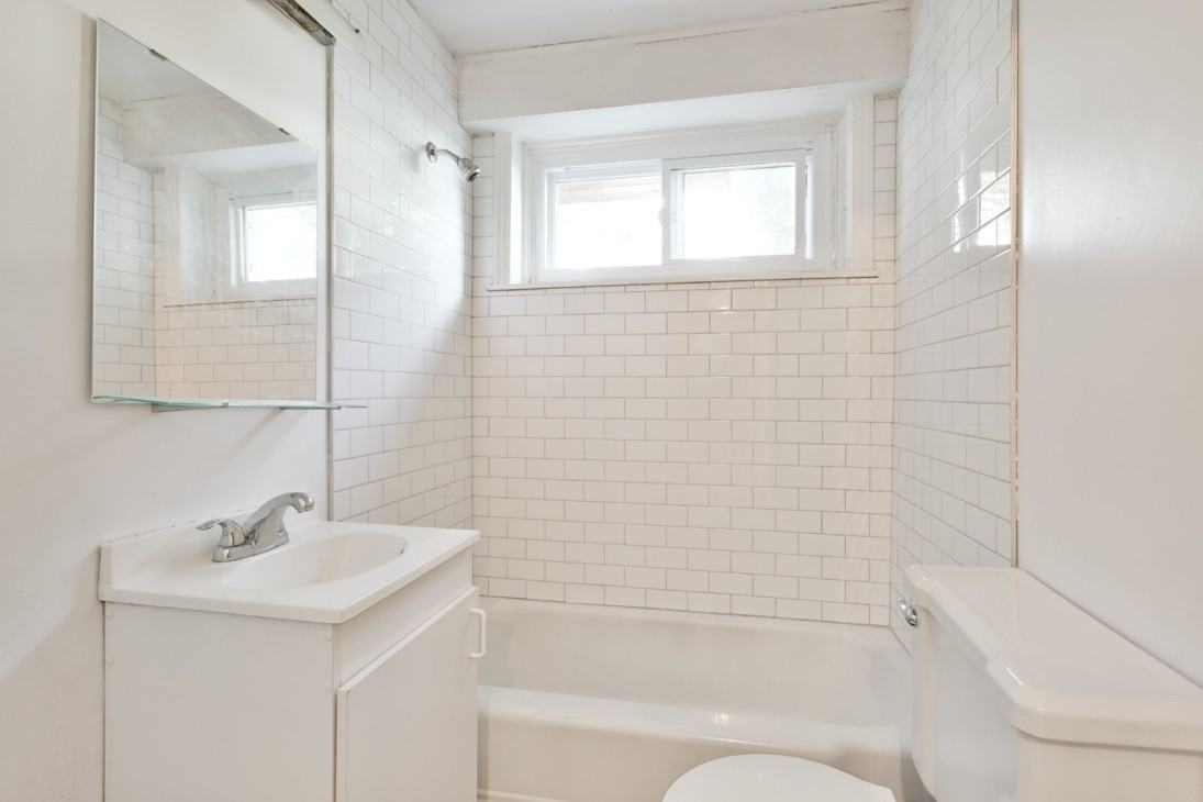 Rue Montgomery & Rue de Rouen - Photo 3 of 17