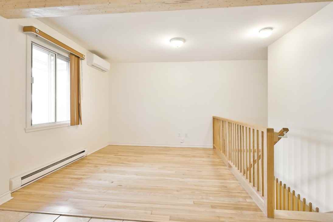 Rue Montgomery & Rue de Rouen - Photo 5 of 17