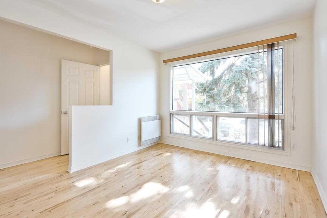 Rue Montgomery & Rue de Rouen - Photo 2 of 17