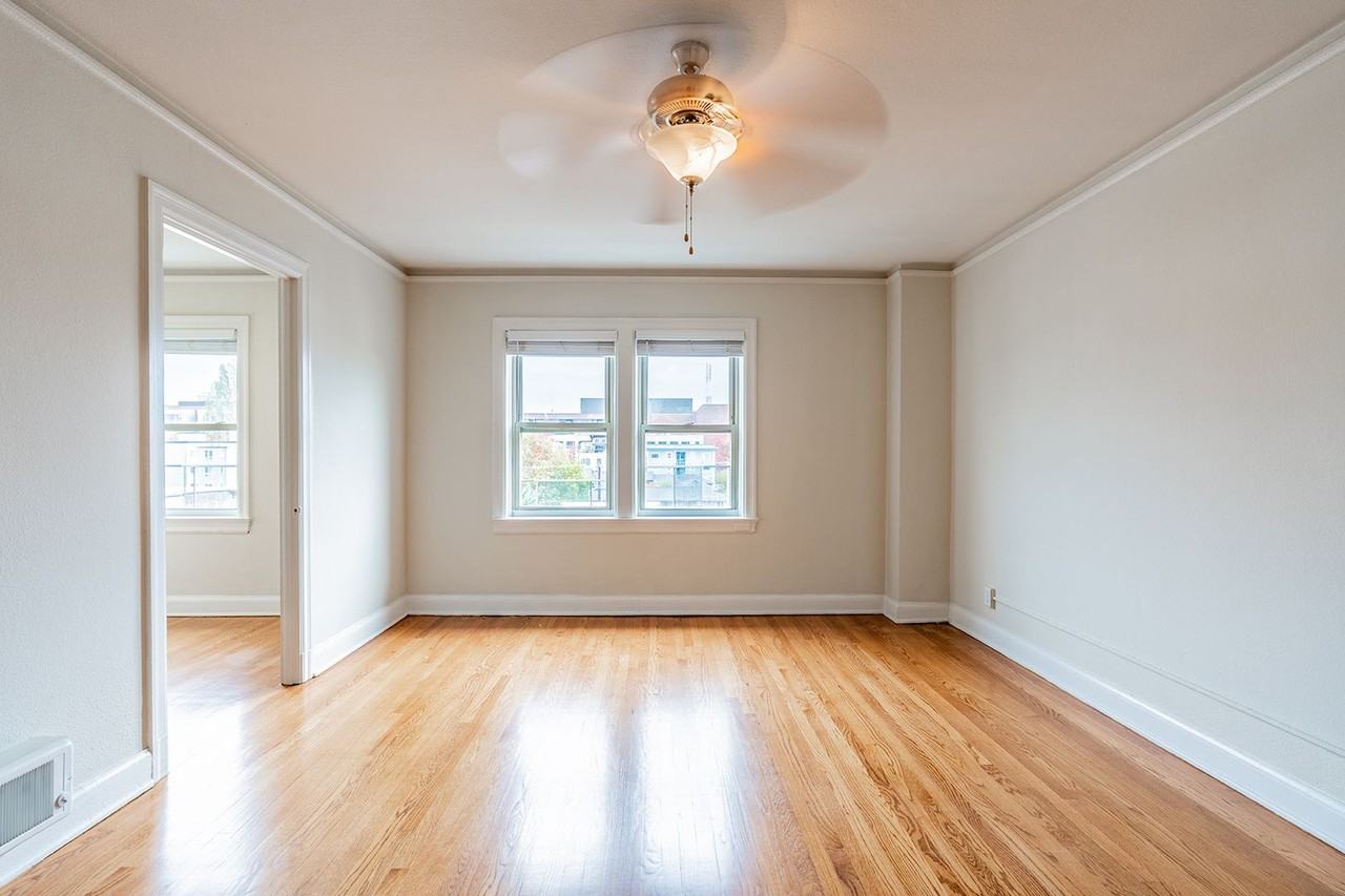 Charbern Apartments - Photo 5 of 33