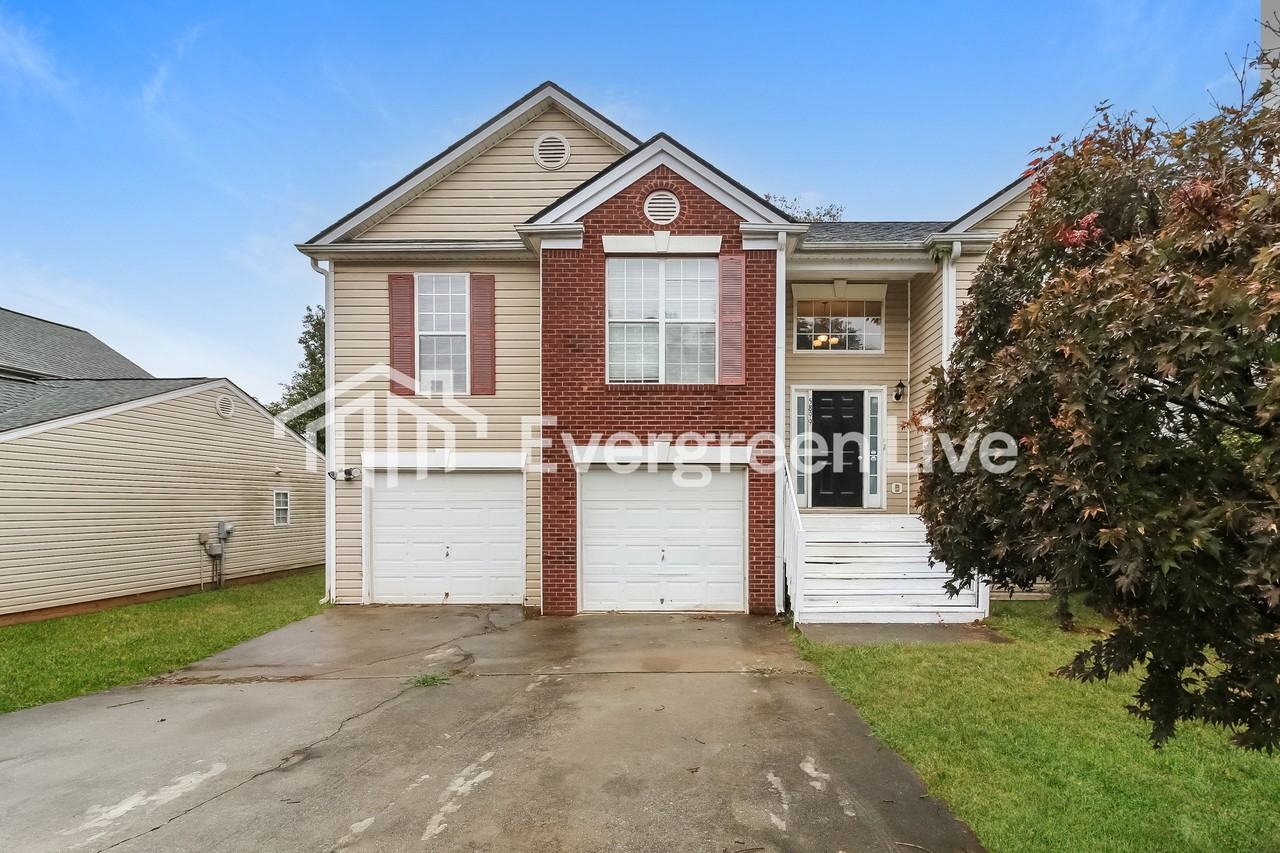 5899 Waggoner Ct - Photo 2 of 16