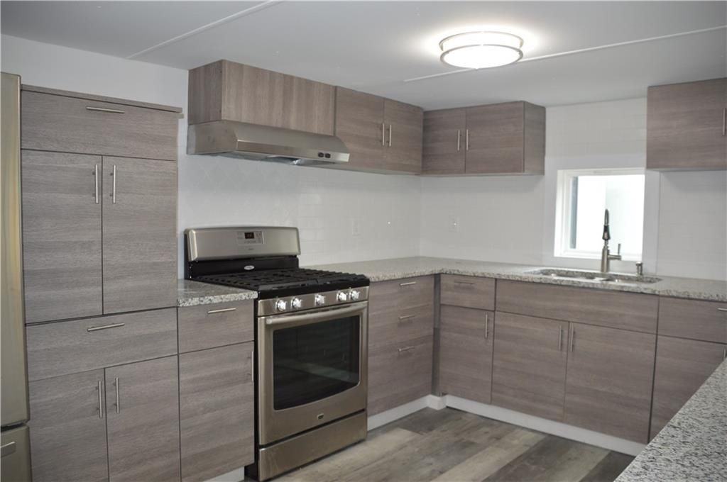 3227 Hilltop Cir - Photo 4 of 17