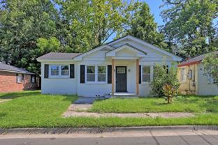 636 W 48th St - Photo 1 of 1