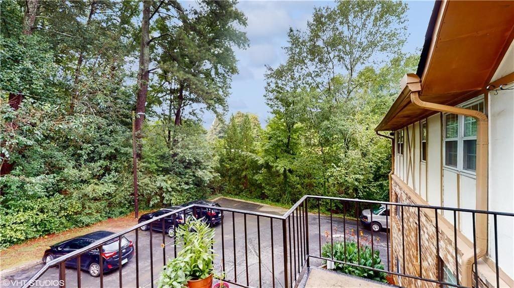 1177 Church St ##C - Photo 4 of 27