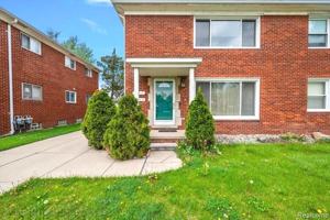 featured image of 2182 Vernier Rd