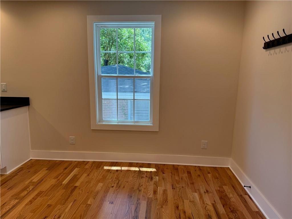 161 Stanhope Cir Nw - Photo 3 of 27