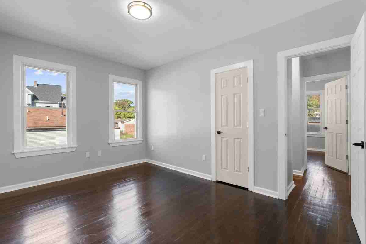 228 Cooke St ##2 - Photo 4 of 10