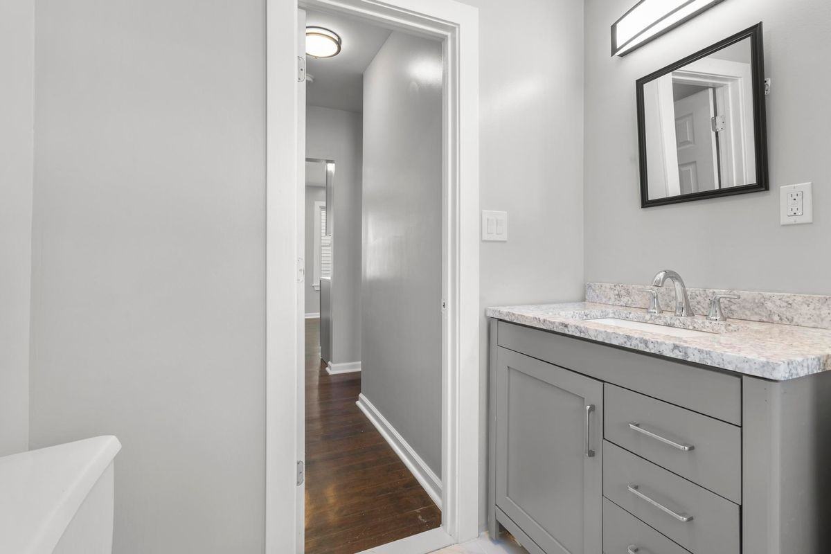 228 Cooke St ##2 - Photo 7 of 10